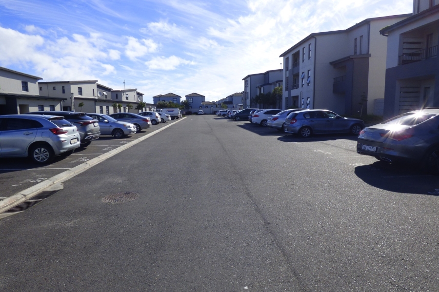 3 Bedroom Property for Sale in Parklands North Western Cape